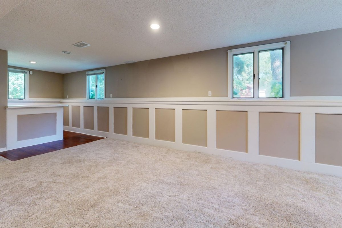 Finished basement family room in Anchorage, AK
