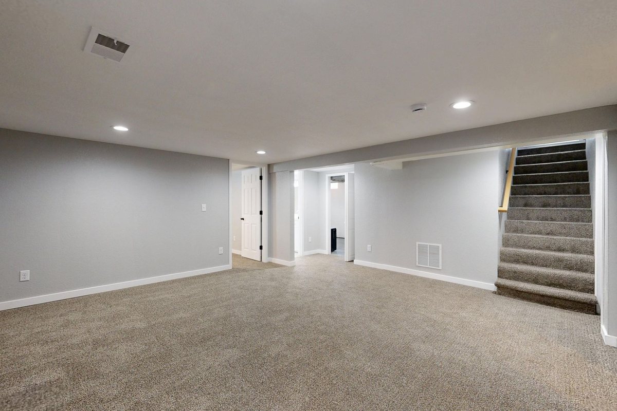 Dry, finished basement in Anchorage, AK