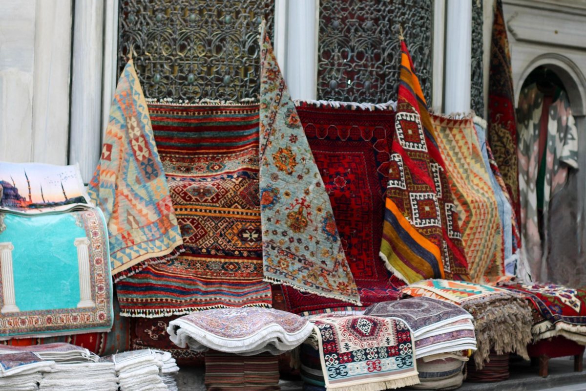 Patterned oriental and area rugs in Anchorage, AK