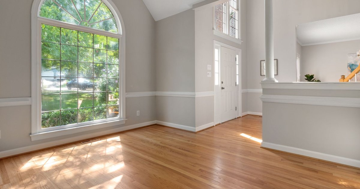 Hardwood Floor Refinishing demo