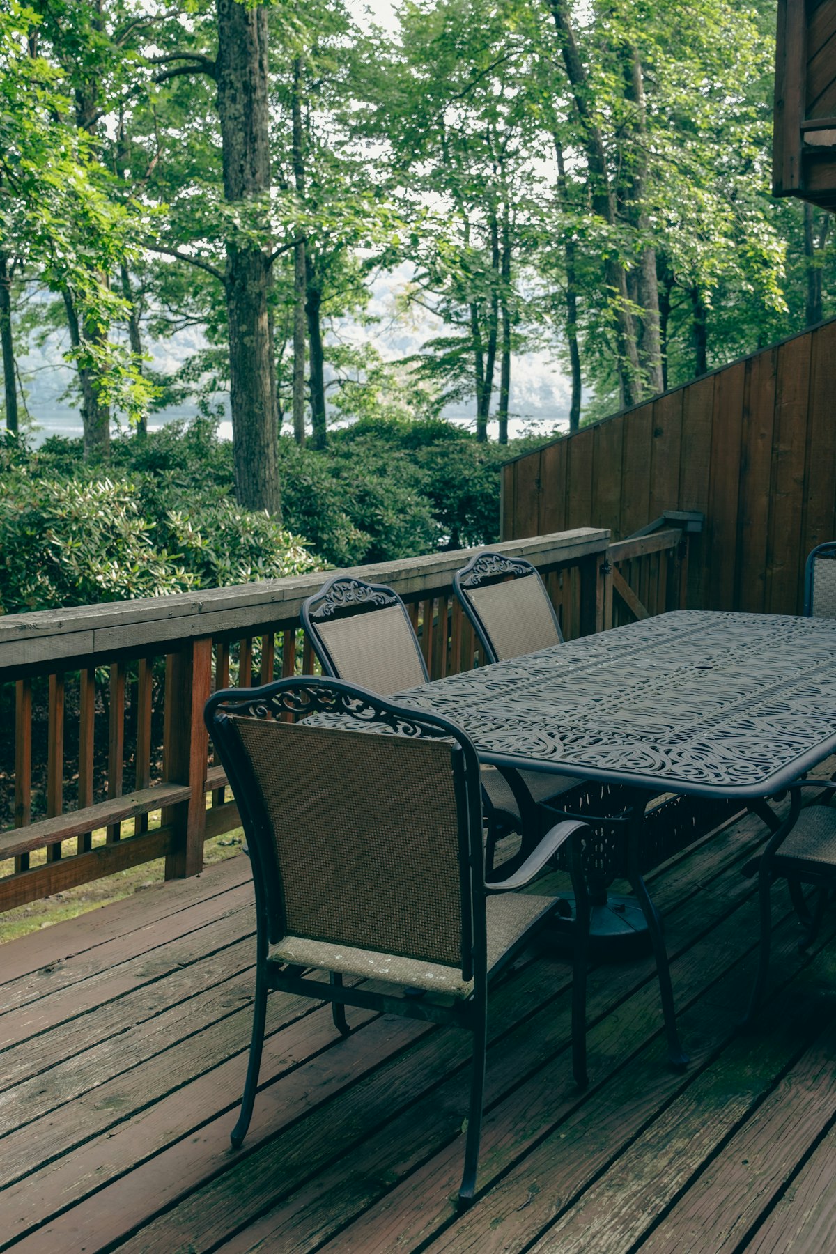 Deck and fence cleaning in Anchorage, AK